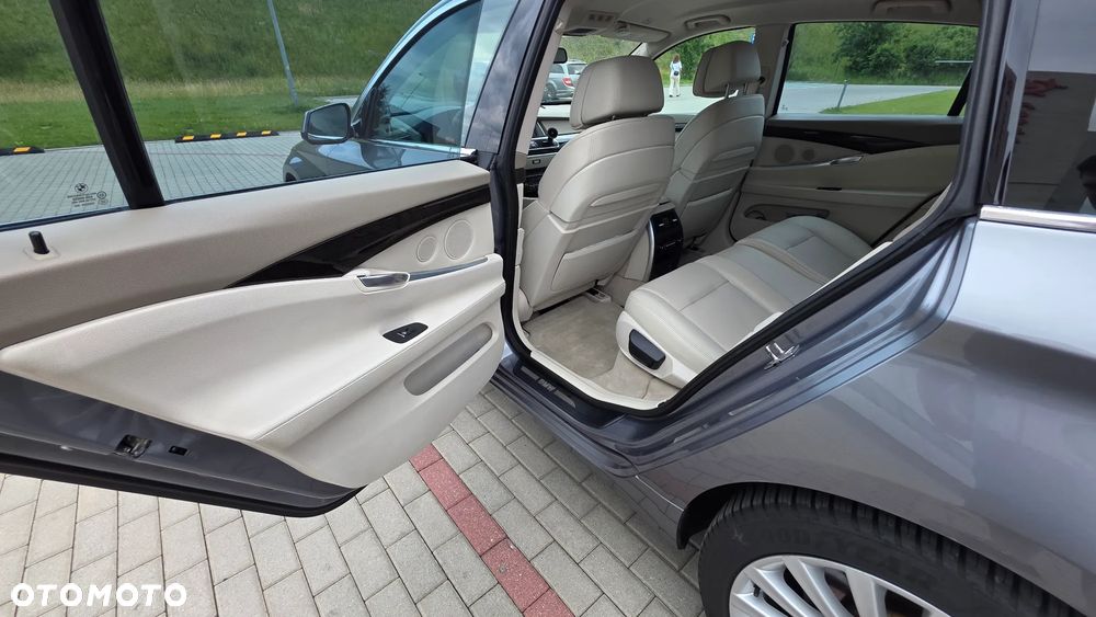 BMW 5GT 535d - 24