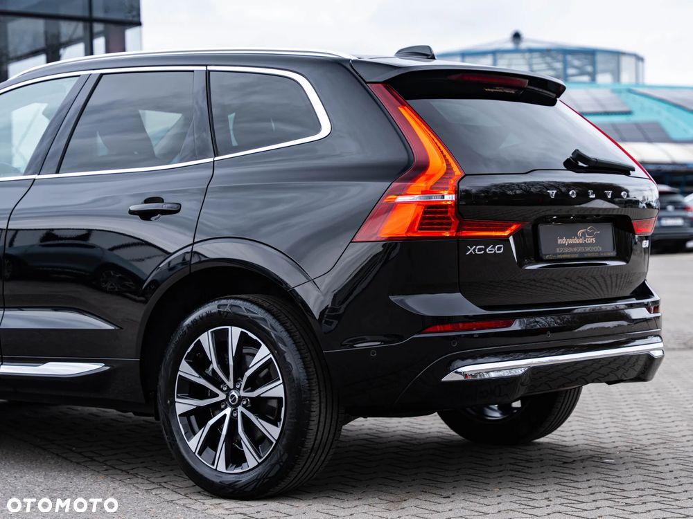 Volvo XC 60 B4 D Plus Bright - 12