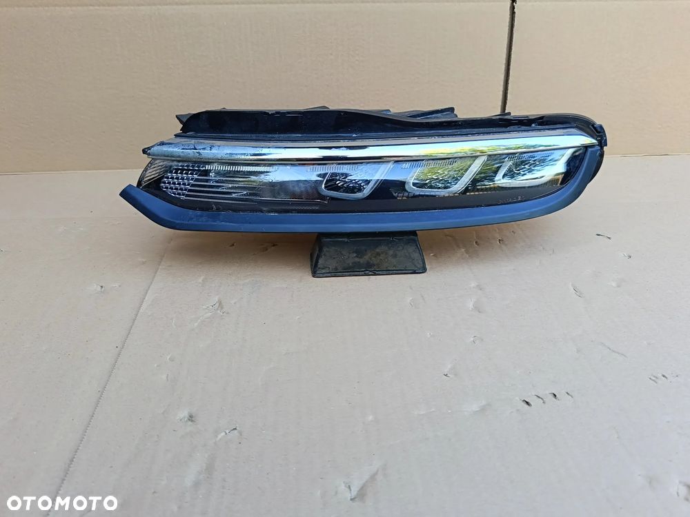 Światło do jazdy dziennej DRL Citroen C3 III lift lampa lewa 9833480680-03 - 1