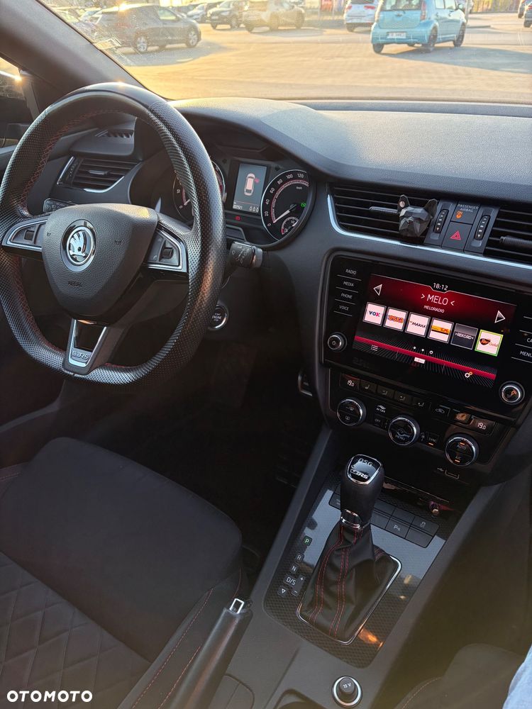 Skoda Octavia 2.0 TSI RS DSG - 12