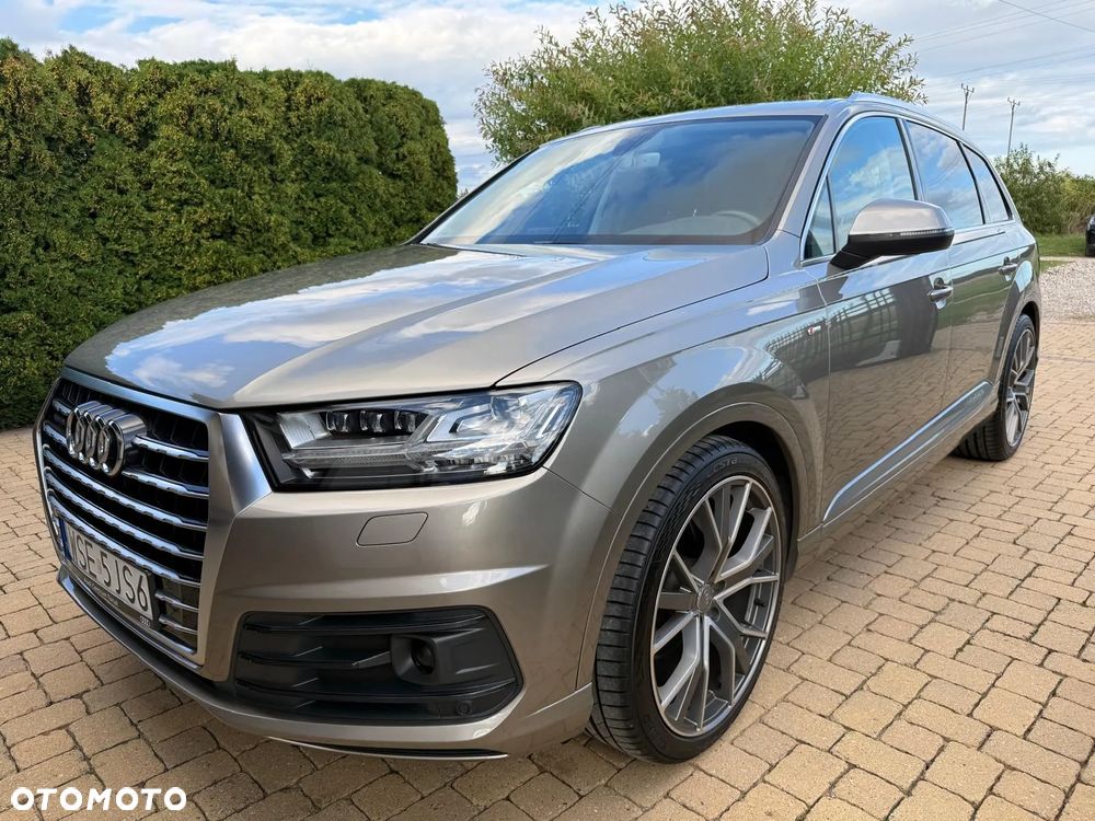 Audi Q7 - 1