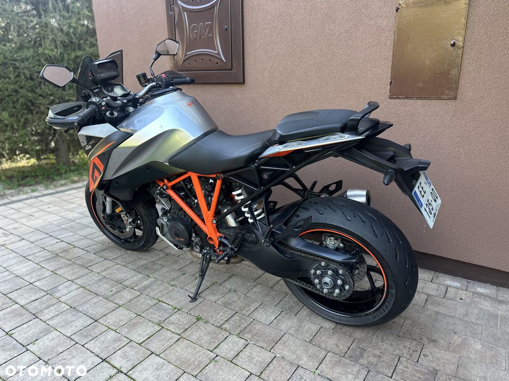 KTM Super Duke - 14