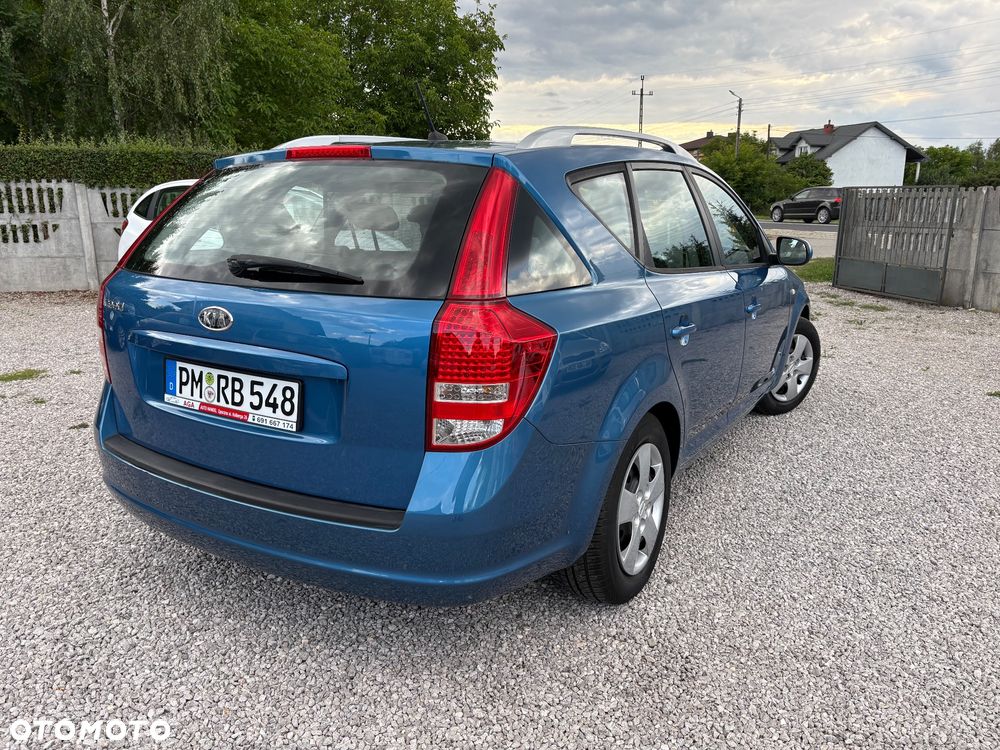 Kia Ceed - 5