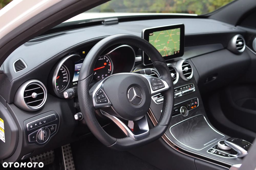 Mercedes-Benz Klasa C AMG 43 4Matic 9G-TRONIC - 11