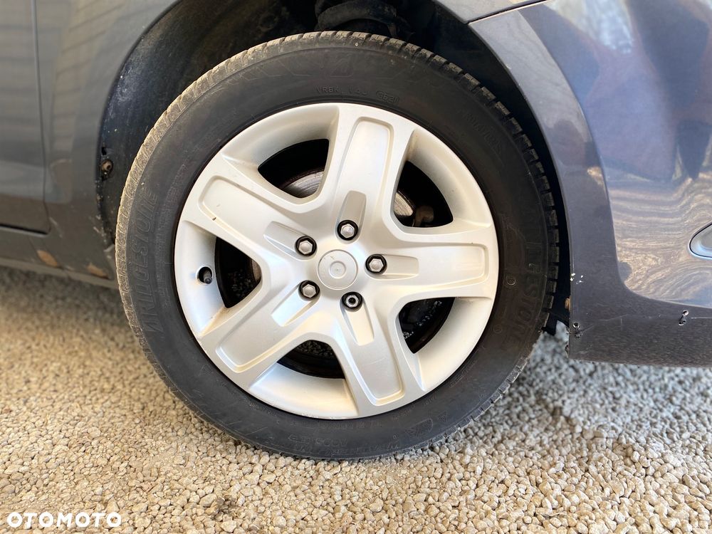 Ford Focus 1.6 Amber X - 19