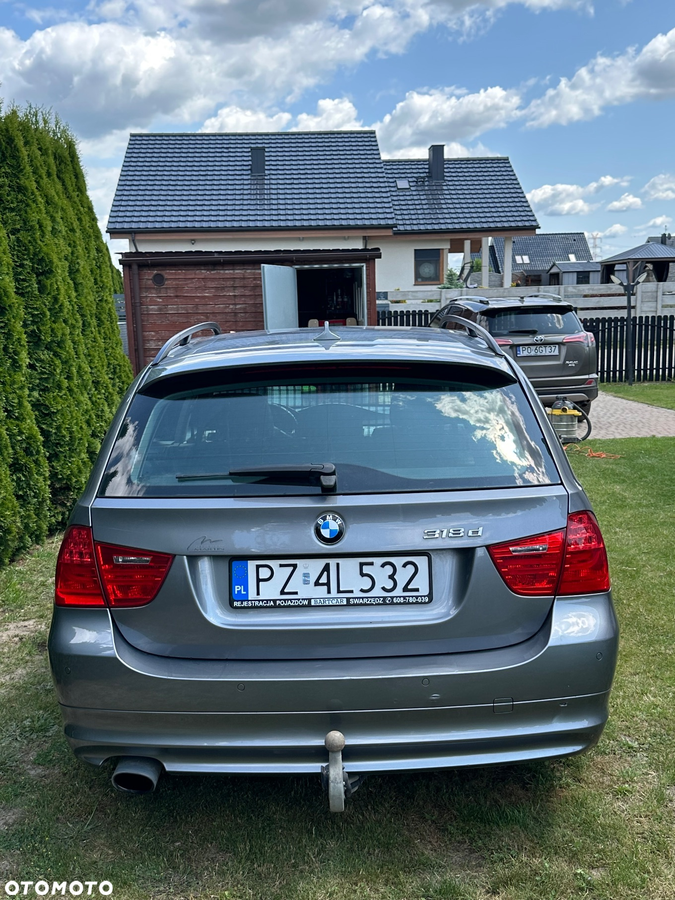 BMW Seria 3 318d DPF Touring Edition Lifestyle - 2
