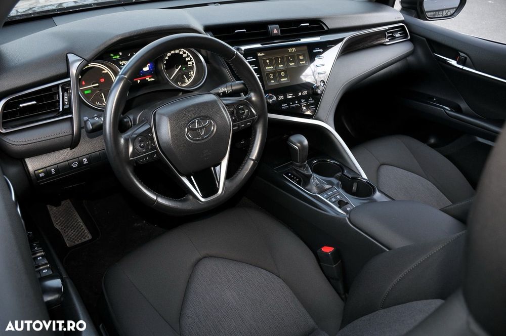 Toyota Camry 2.5 Eco - 12