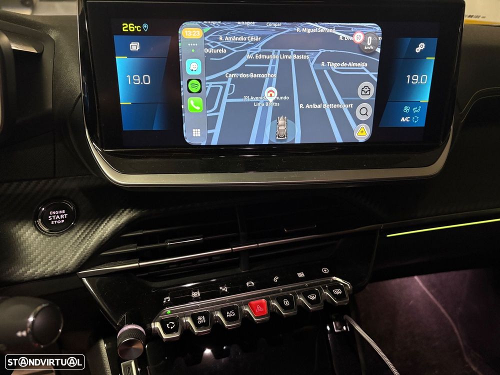 Peugeot e-2008 50 kWh GT - 8