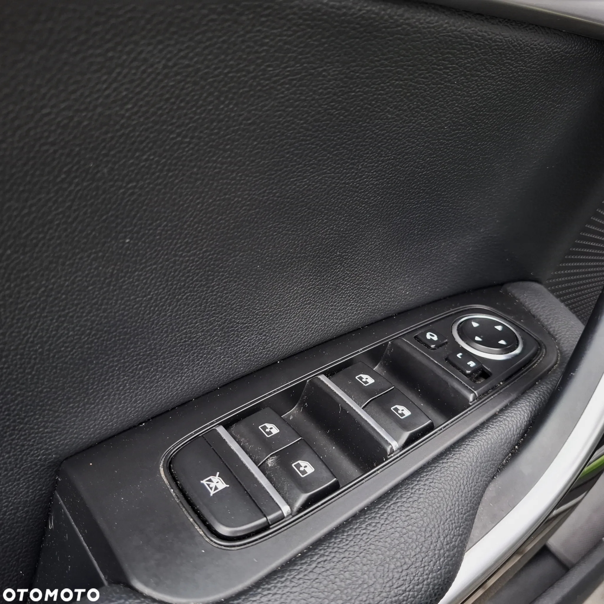 Kia XCeed 1.5 T-GDI Business Line DCT - 25