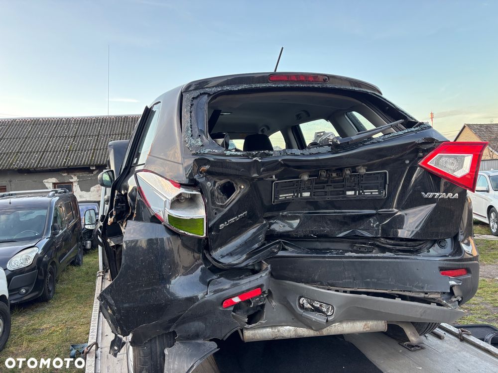 Suzuki Vitara 1.6 (4x2) Club - 17