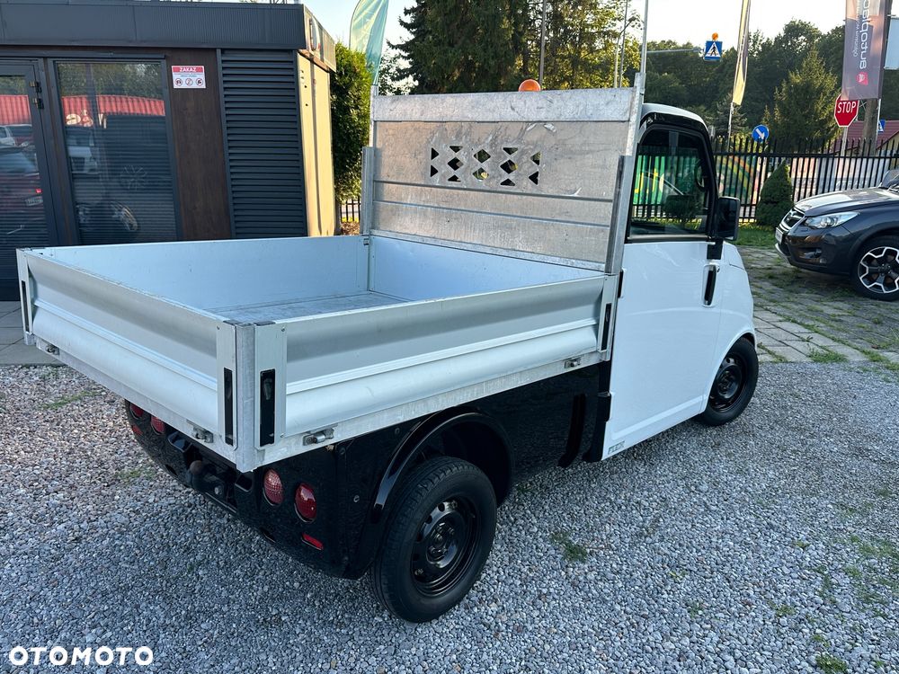Microcar M.GO - 9