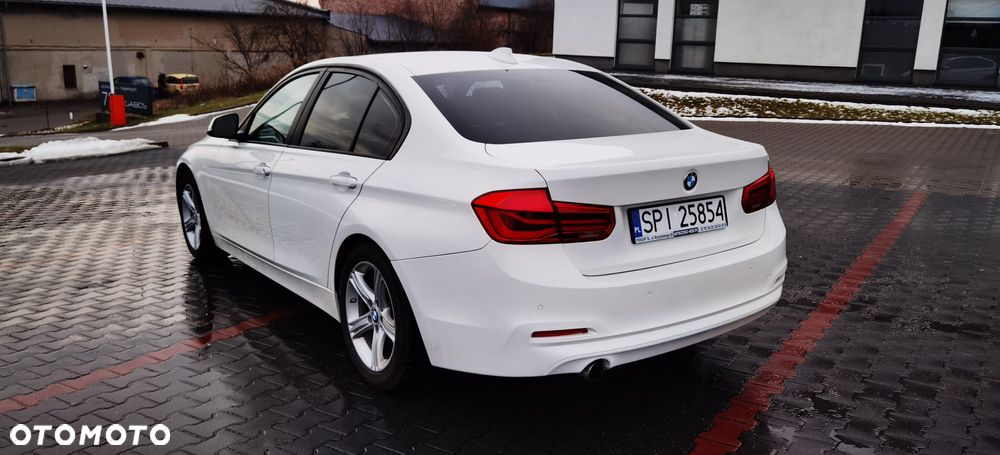 BMW Seria 3 318d - 8