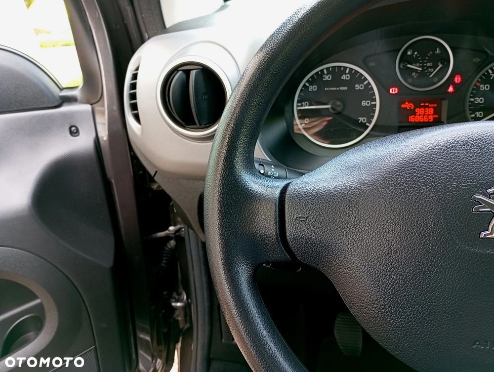 Peugeot Partner BlueHDi 100 Stop&Start Allure - 19