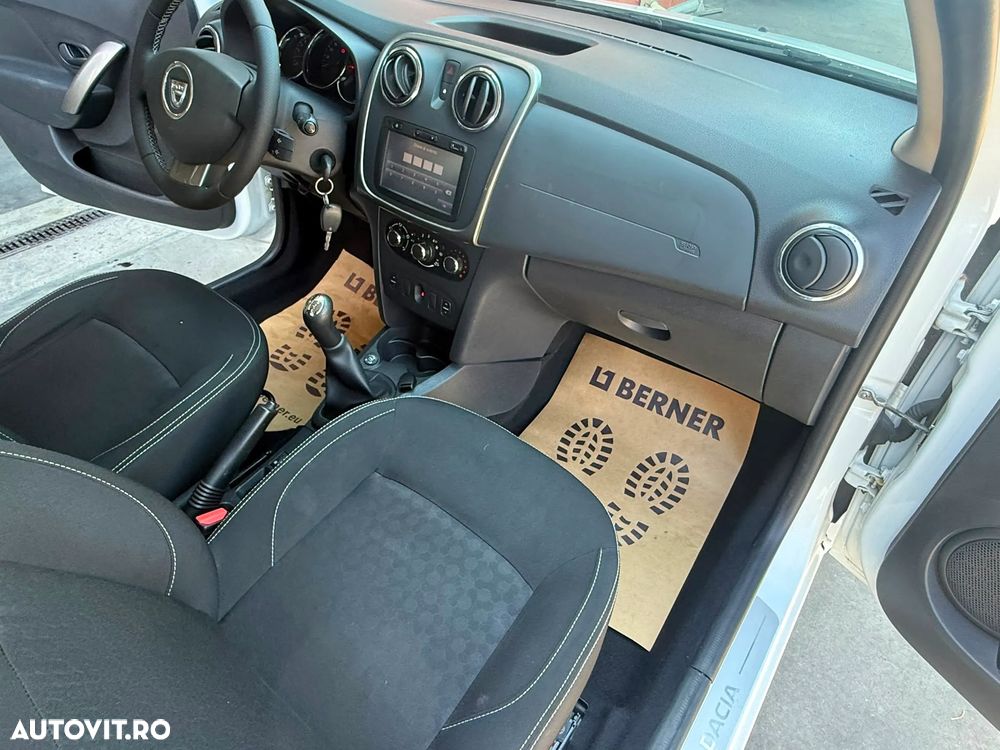 Dacia Sandero 1.0 SCe Laureate - 14