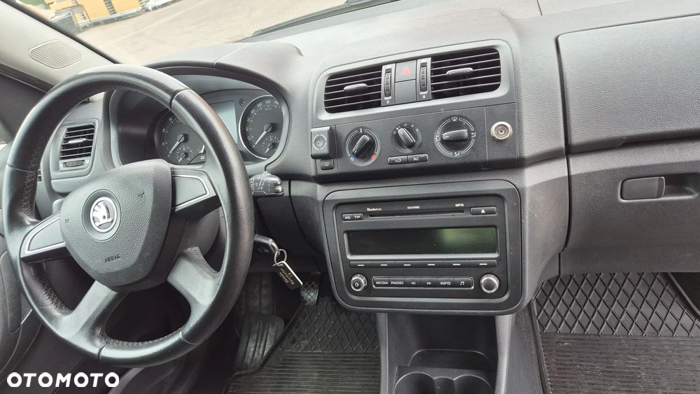 Skoda Roomster 1.4 16V Ambition - 17