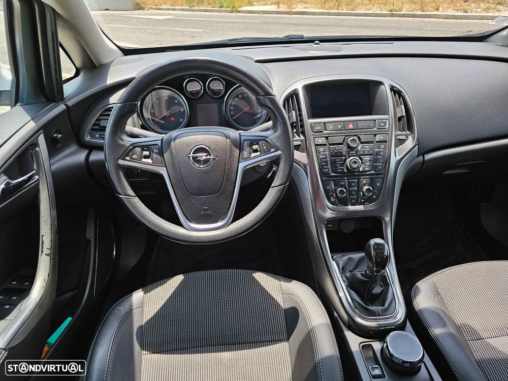 Opel Astra 1.7 CDTI Cosmo - 9