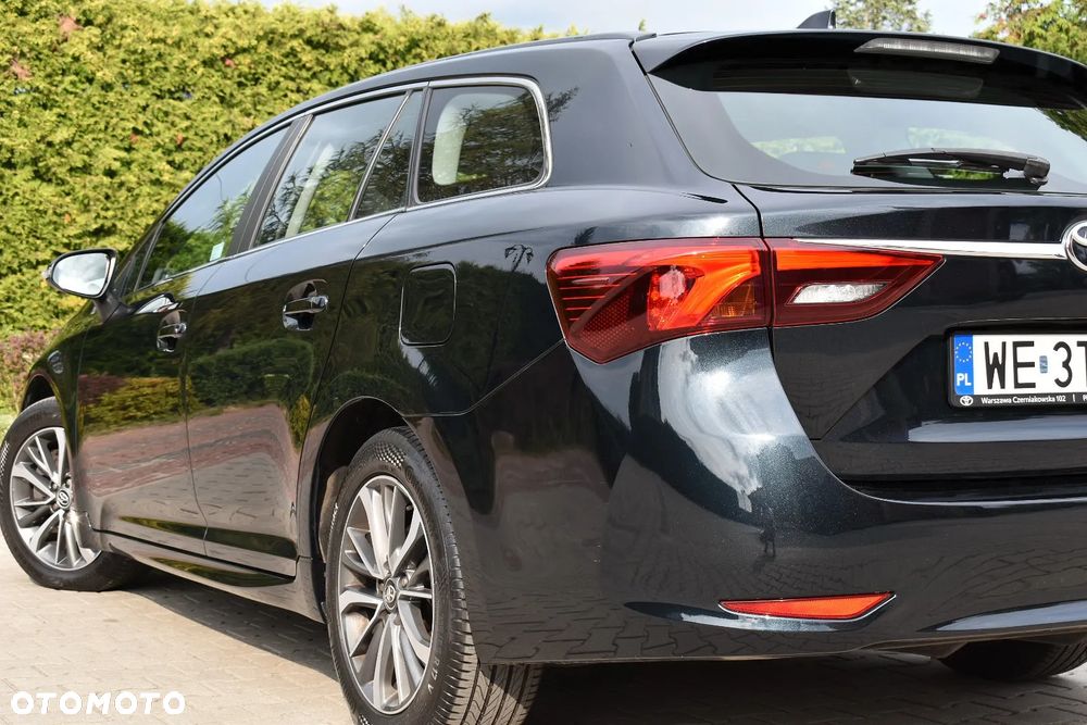 Toyota Avensis 2.0 D-4D Active Business - 6