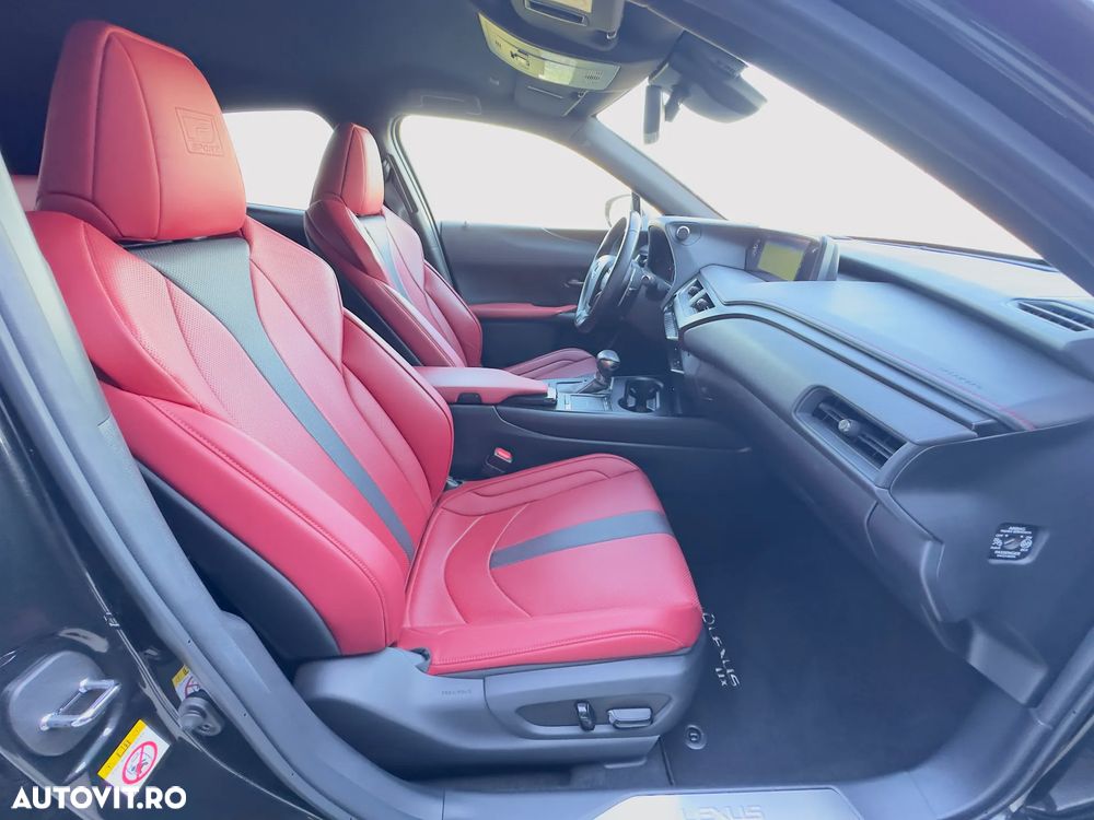 Lexus UX 250h F SPORT - 22