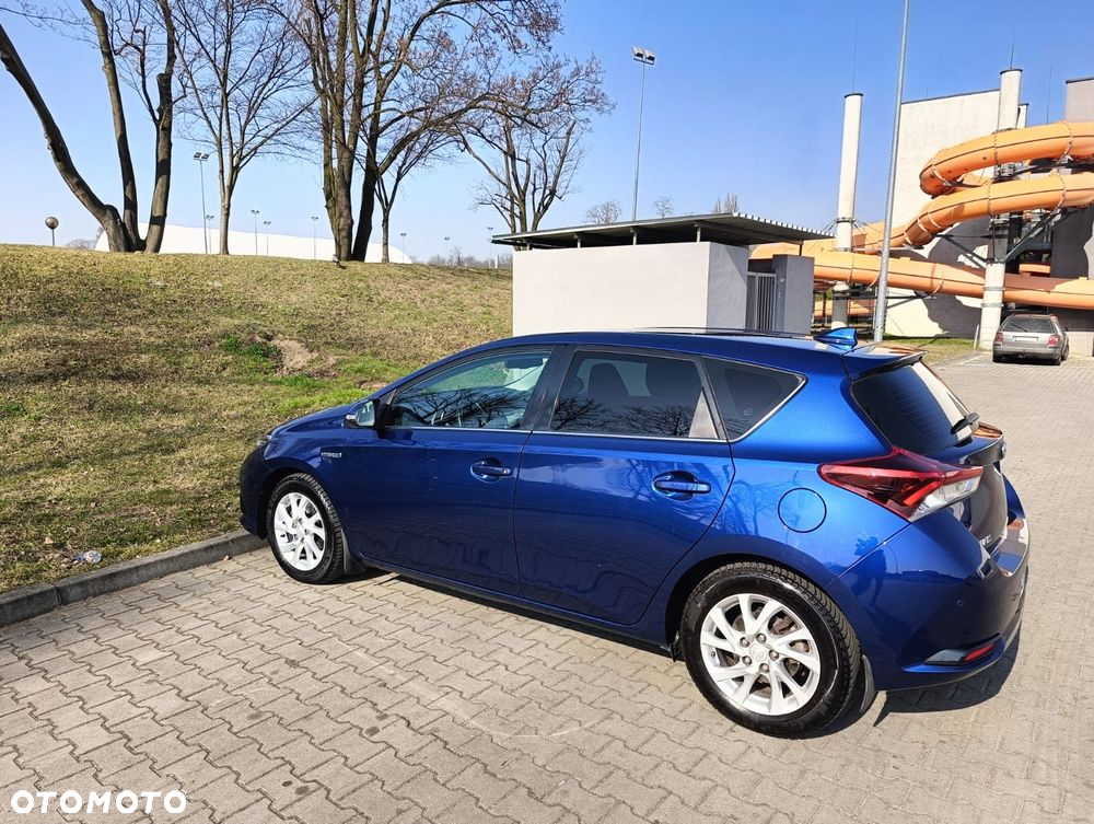 Toyota Auris Hybrid 135 Comfort - 4