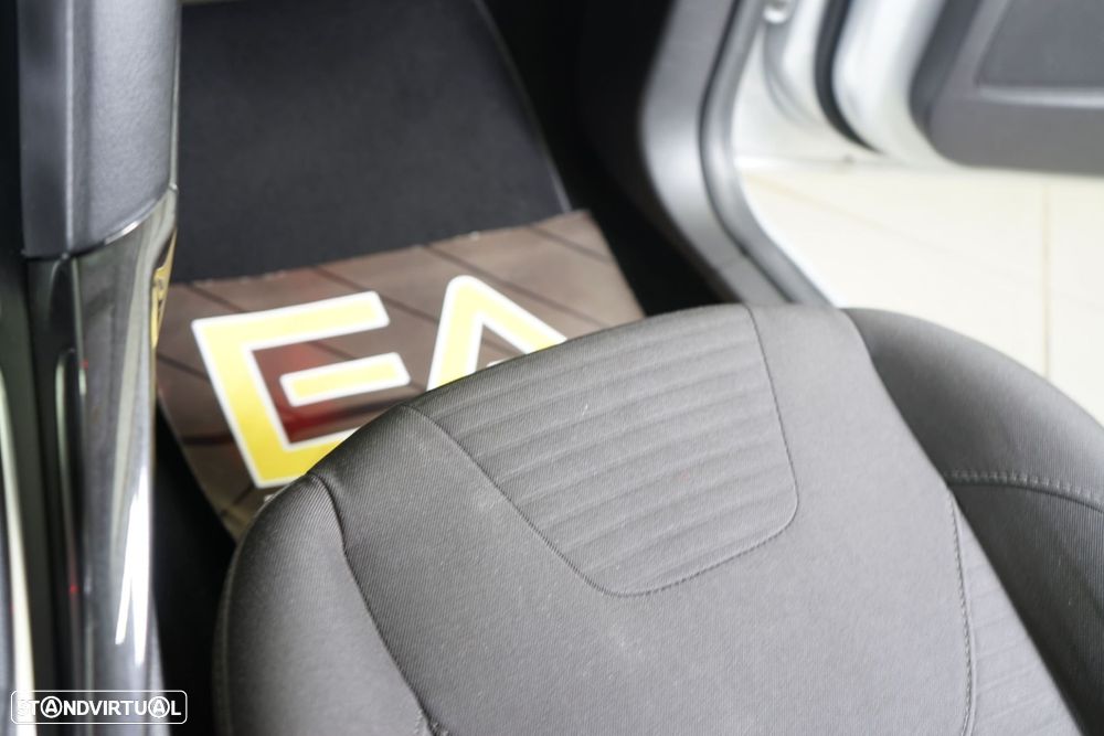 Ford Focus SW 1.0 EcoBoost Business - 36