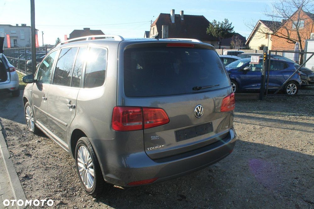 Volkswagen Touran - 7
