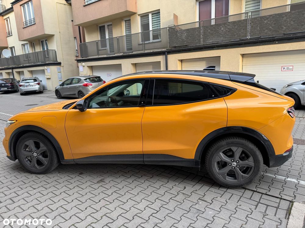 Ford Mustang Mach-E AWD - 3