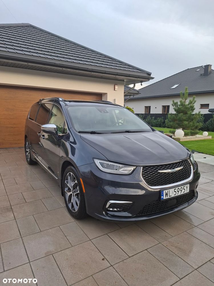 Chrysler Pacifica - 9