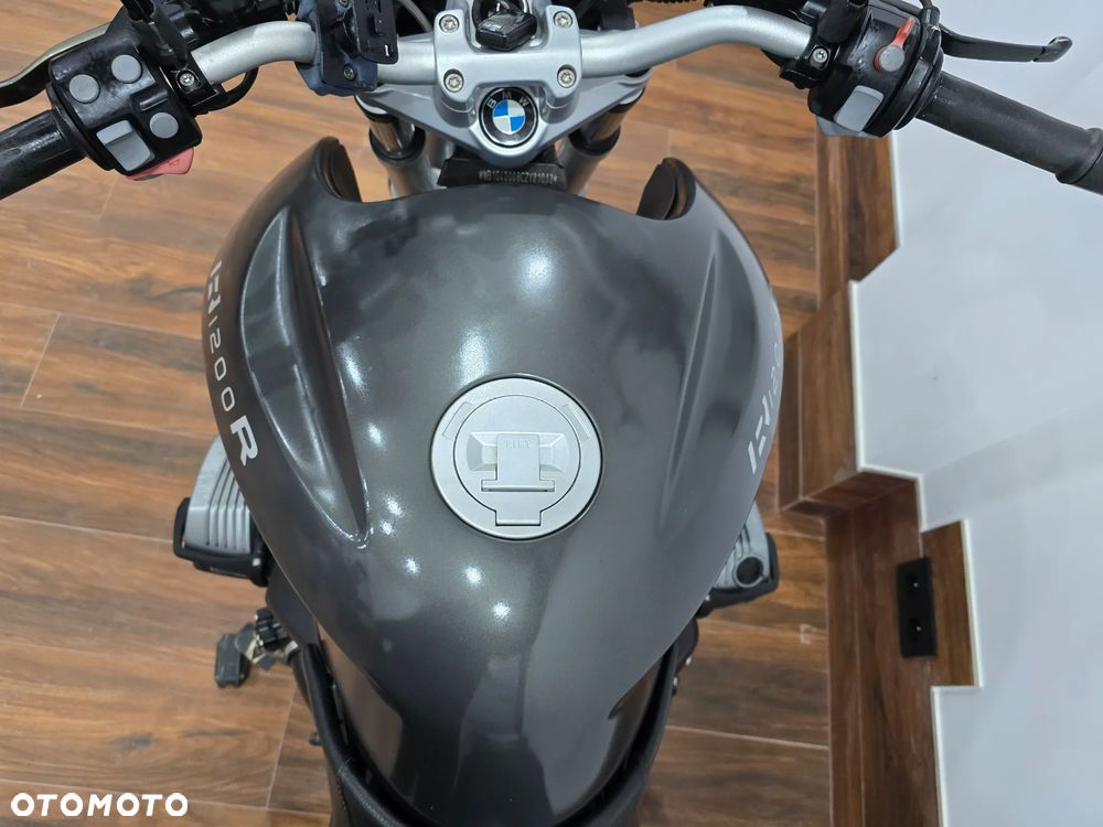 BMW R - 16