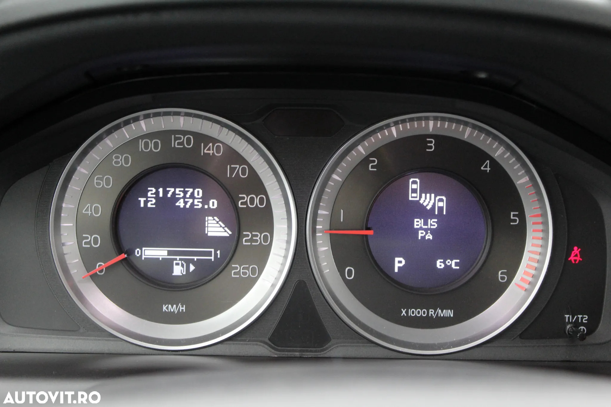 Volvo XC 60 D5 AWD Aut. Summum - 25