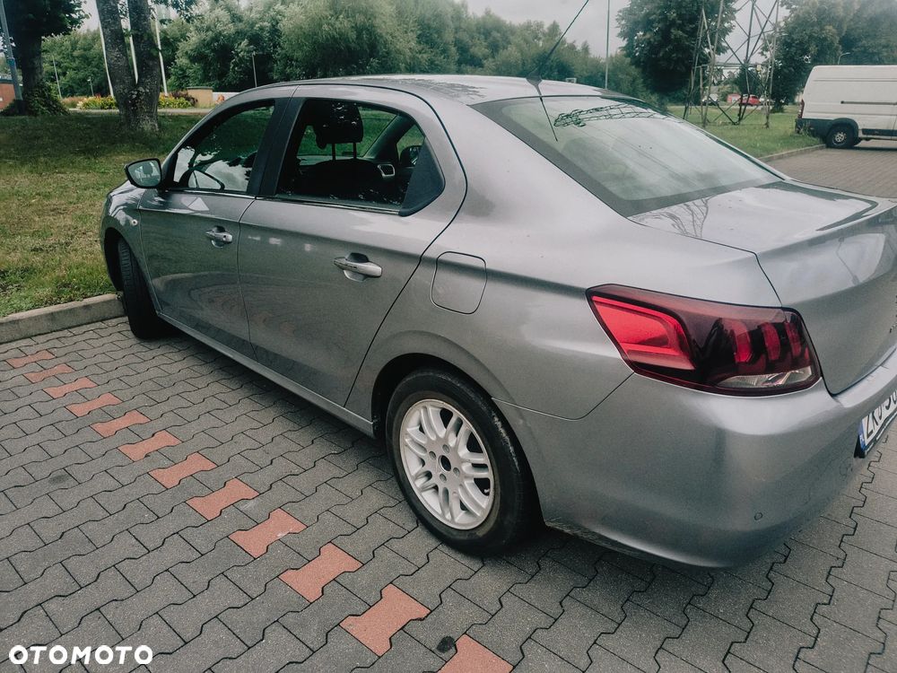 Peugeot 301 1.6 VTi Active - 2
