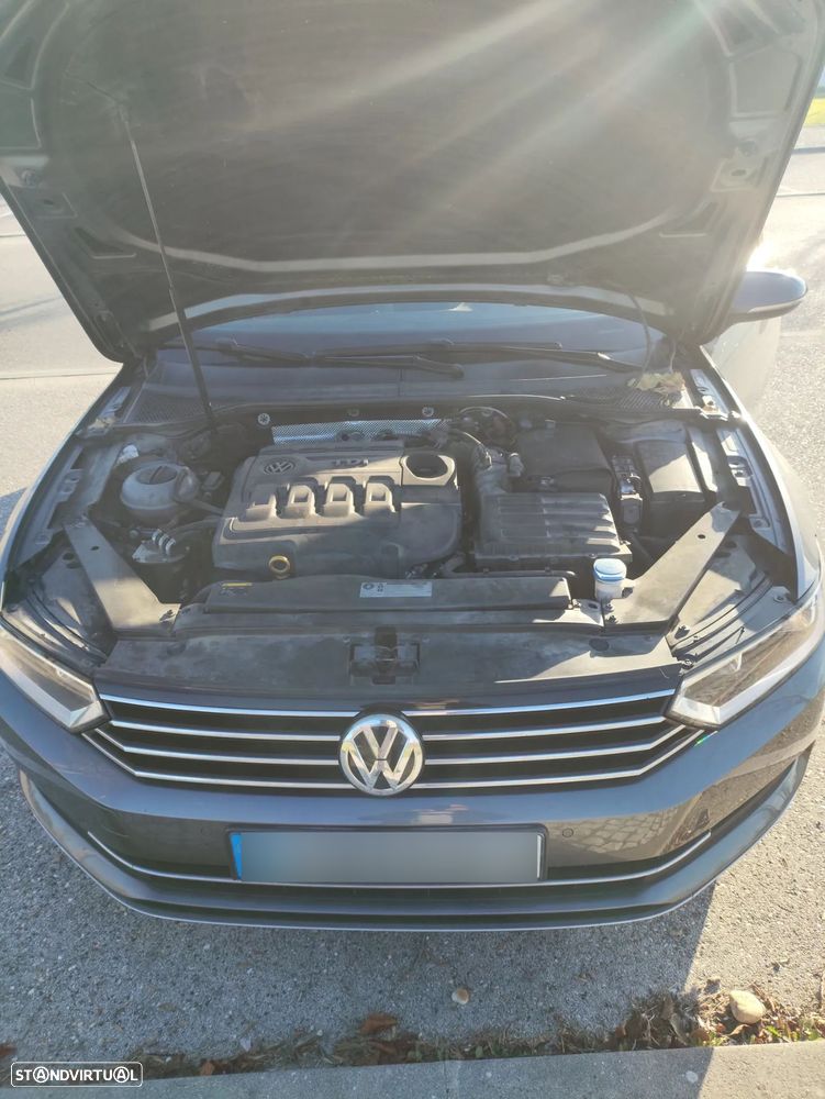 VW Passat 2.0 TDI Highline DSG - 1