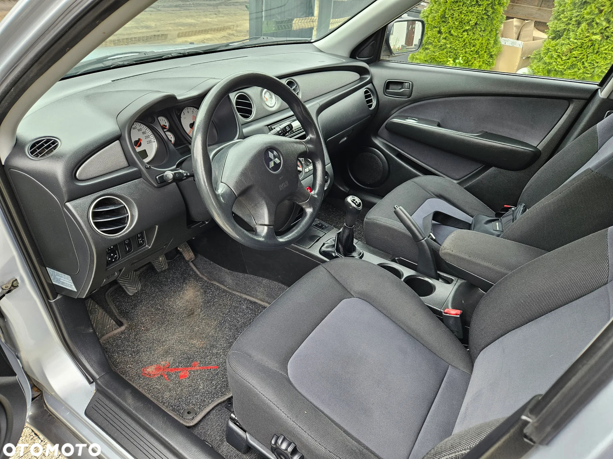 Mitsubishi Outlander 2.0 4WD Intense - 8