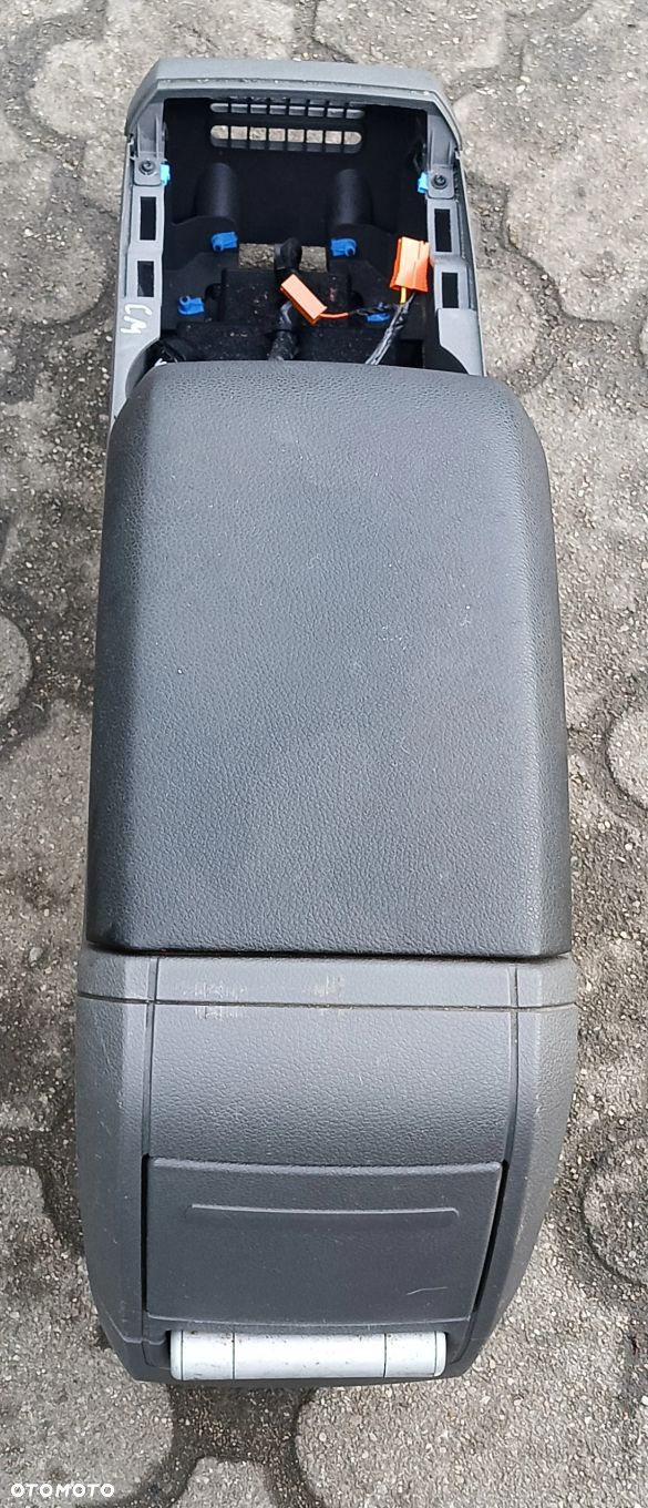 C MAX I podłokietnik EU Ford * - 3