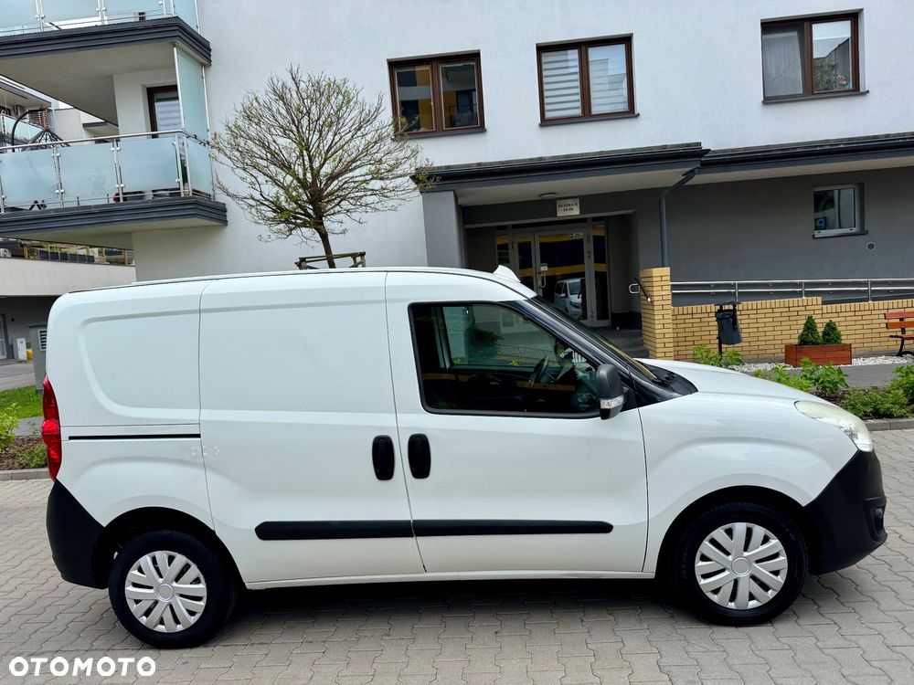 Opel Combo - 12