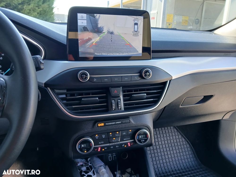Ford Focus 1.0 EcoBoost Connected - 10