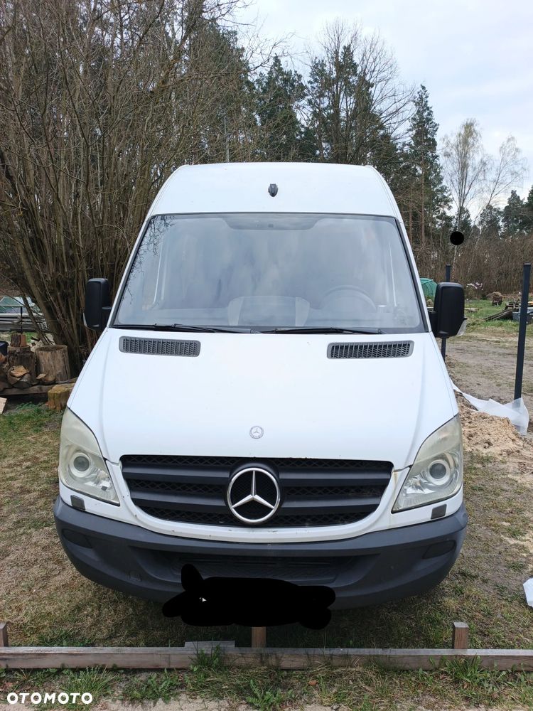 Mercedes-Benz Sprinter - 1