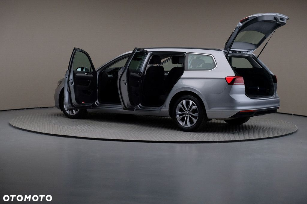 Volkswagen Passat 2.0 TSI Business DSG - 7