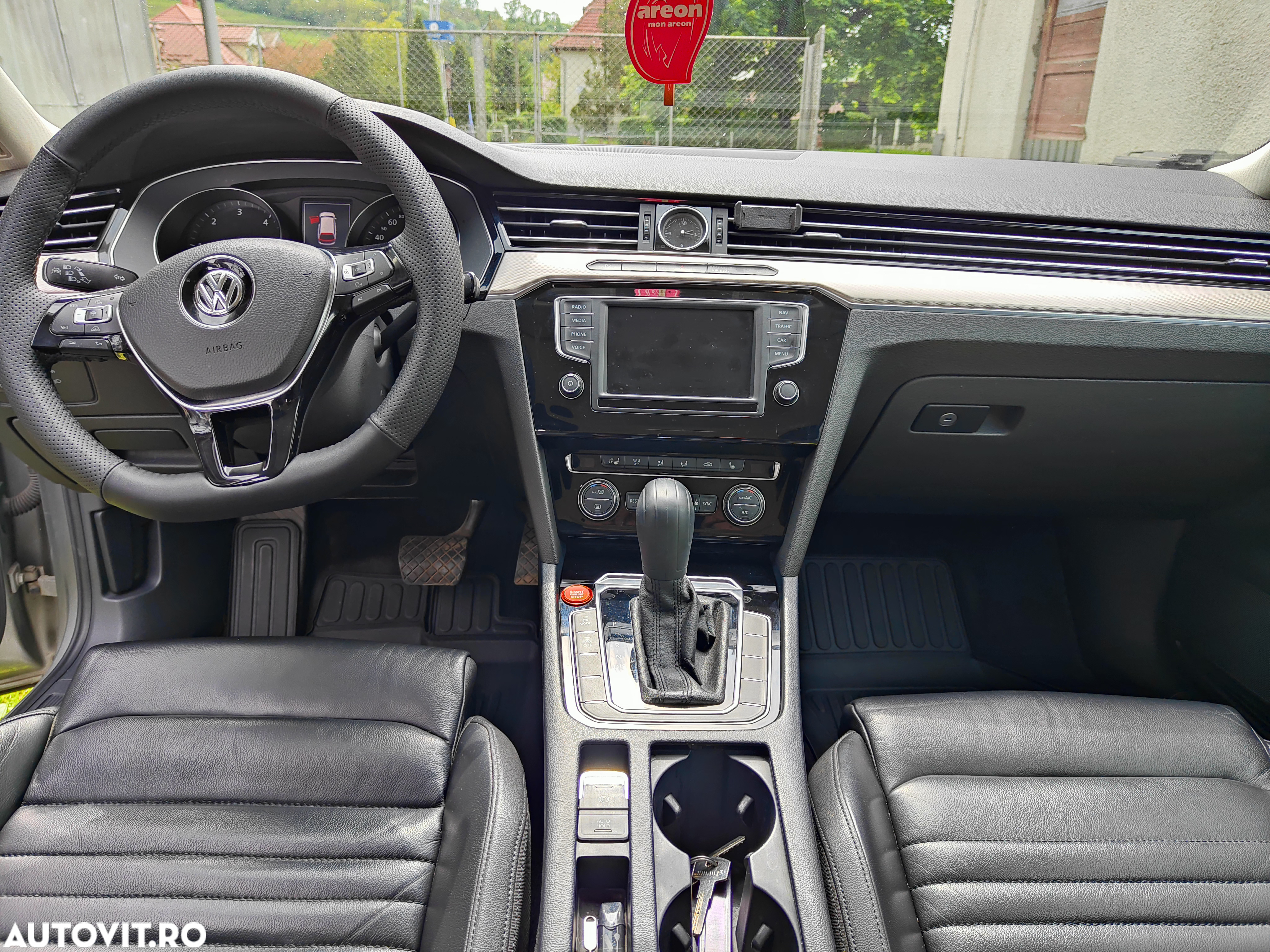 Volkswagen Passat Variant 2.0 TDI DSG Comfortline - 16