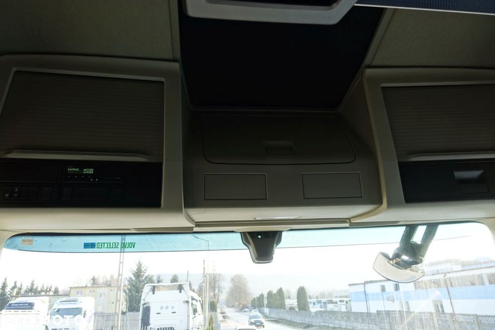 Volvo FH 500 GLOBETROTTER / I-SAVE / STANDARD / AUTOMAT / EURO 6 / KLIMATYZACJA POSTOJOWA / LODÓWKA / LED / NAVI / 2 ZBIORNIKI - 26