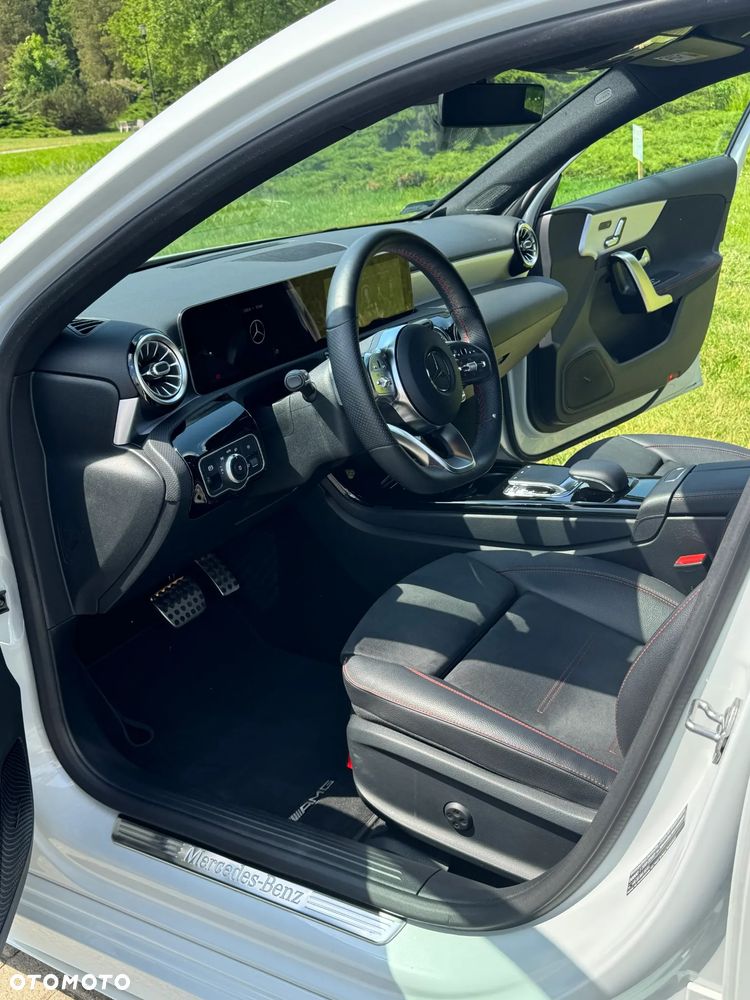 Mercedes-Benz Klasa A 220 4-Matic AMG Line 7G-DCT - 10