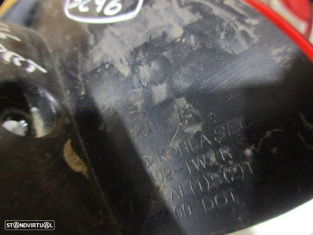 Farol Tras 924021W2 924021W2R KIA RIO 3 FASE 1 2013 1.4CRDI 90CV 3P CASTANHO ESCURO DRT ORIGINAL - 5