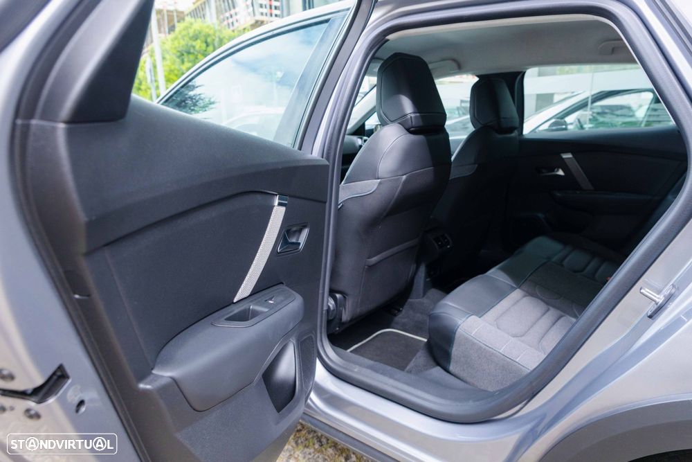 Citroën C4 1.2 PureTech Shine - 16