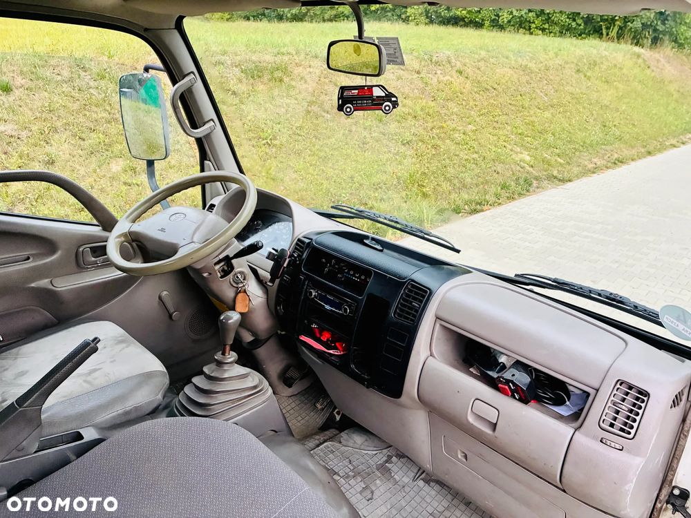 Toyota Dyna 150 - 9