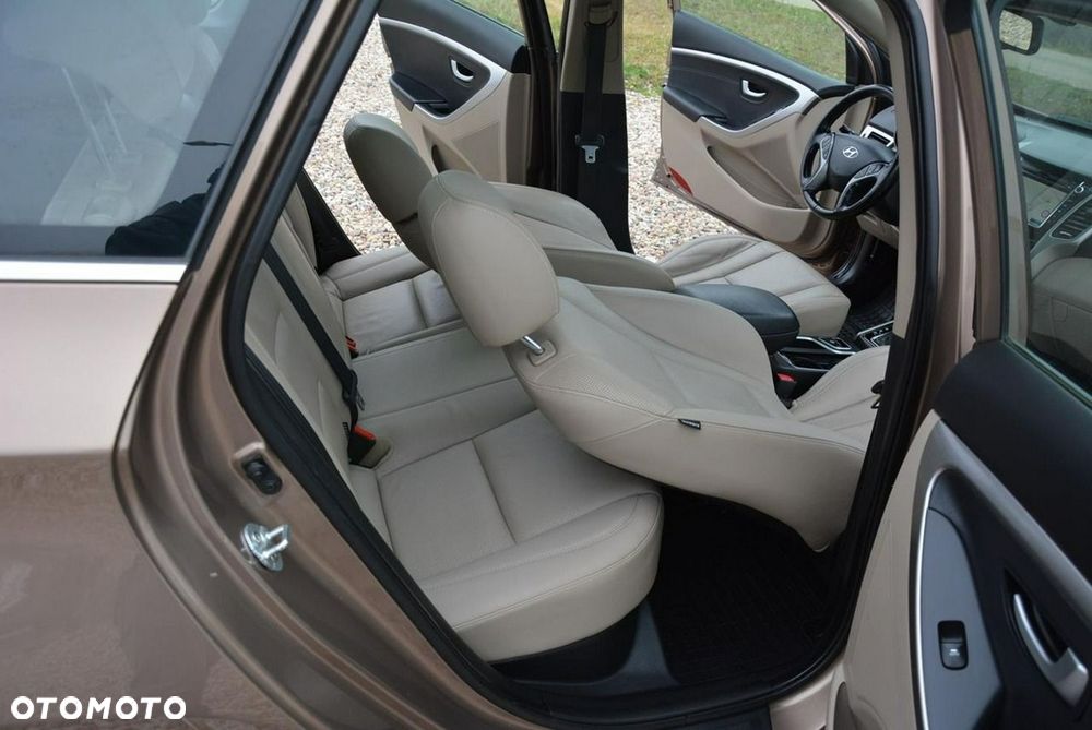 Hyundai i30 - 12