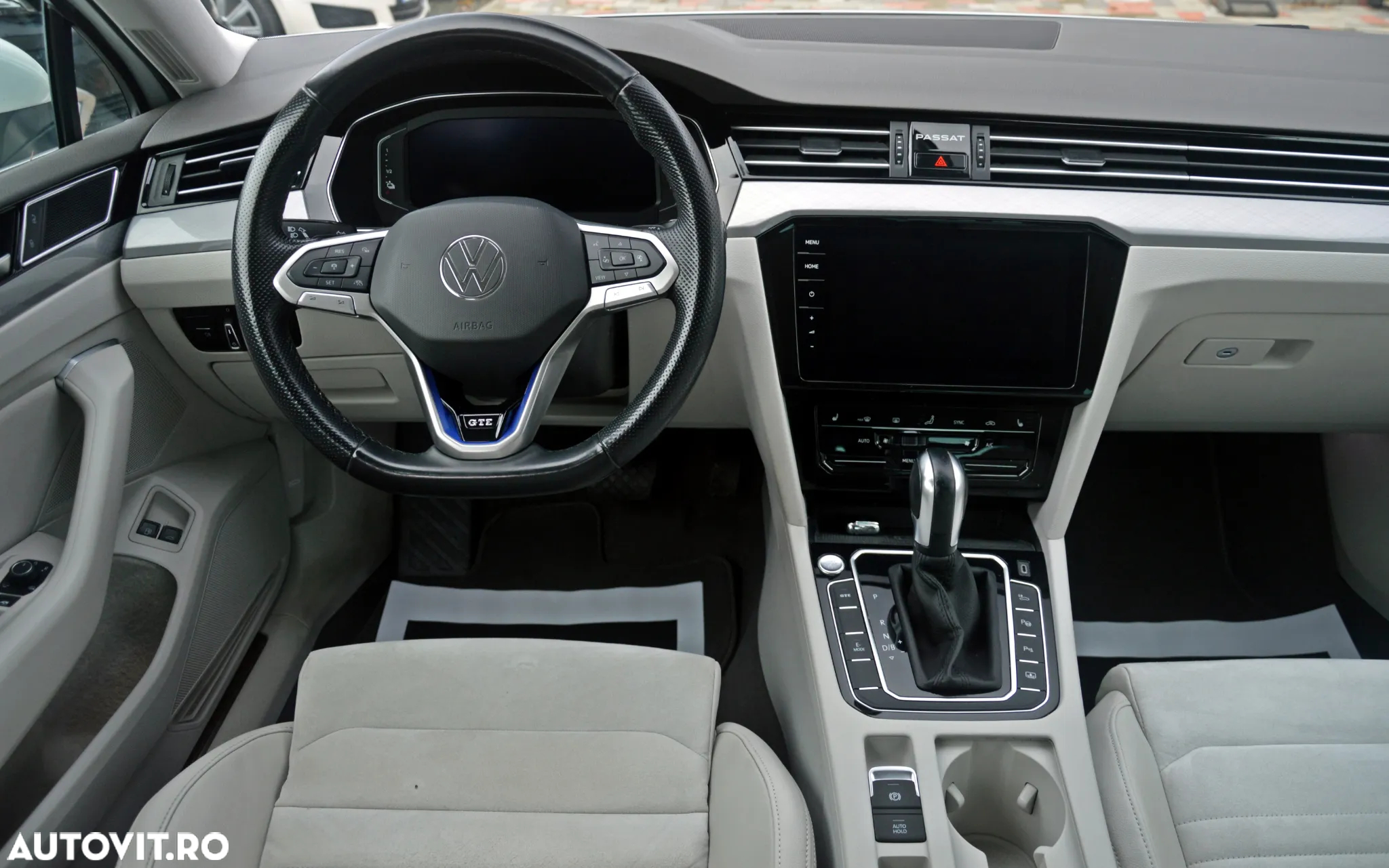 Volkswagen Passat 1.4 TSI Plug-In-Hybrid DSG GTE - 25