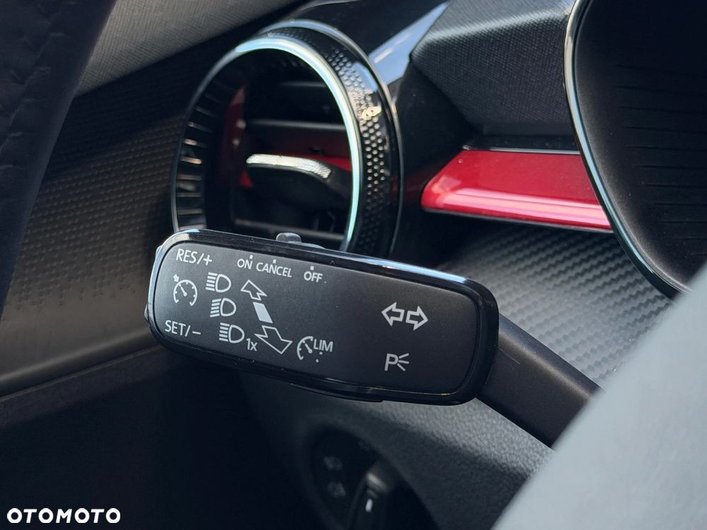 Skoda Fabia 1.0 TSI Monte Carlo DSG - 18