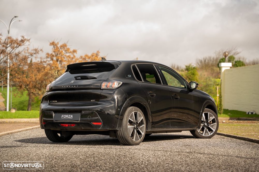 Peugeot e-208 GT - 2