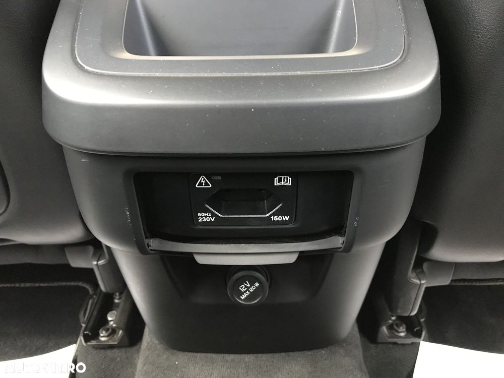 Volvo XC 60 D4 R-Design - 37
