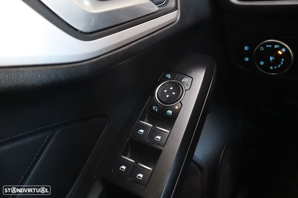 Ford Focus 1.5 EcoBlue S&S COOL&CONNECT DESIGN - 9