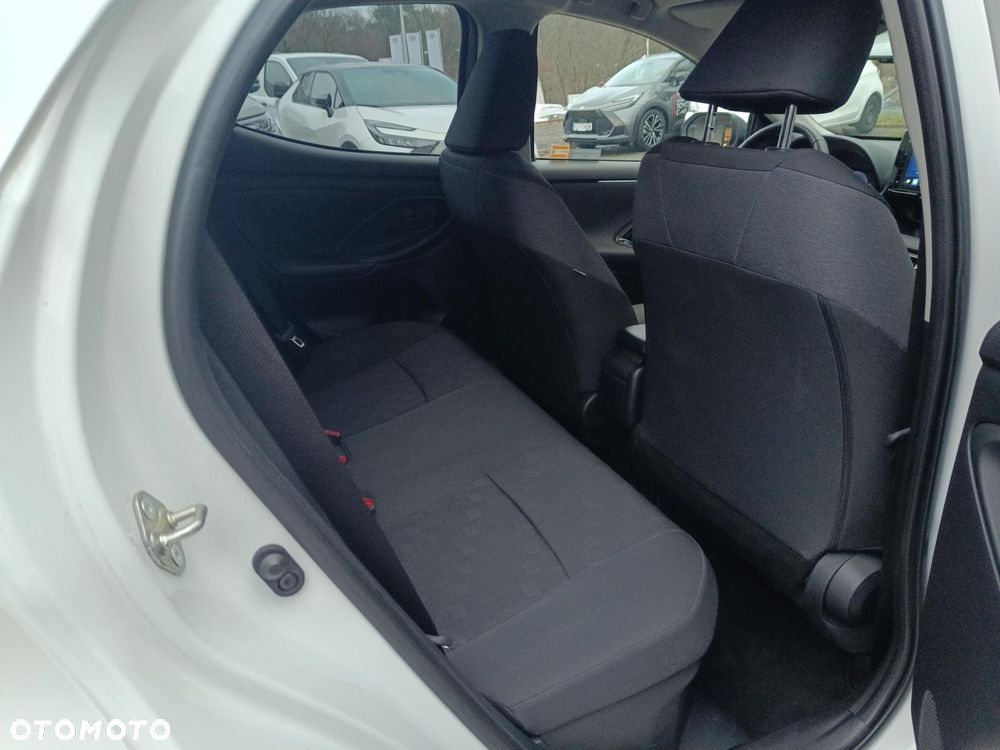 Toyota Yaris Hybrid 1.5 Style - 23